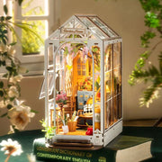 DIY Book Nook of Garden House